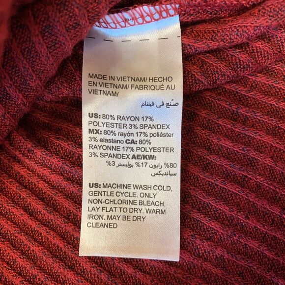 Chico’s Zenergy Sz 1 US 8/10 Sweater Ribbed Cowl Neck Red/Black Heather Tunic - Picture 8 of 10